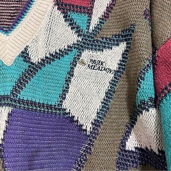 Descente • Vintage Golf Collection Men’s Sweater - Picture 4 of 11